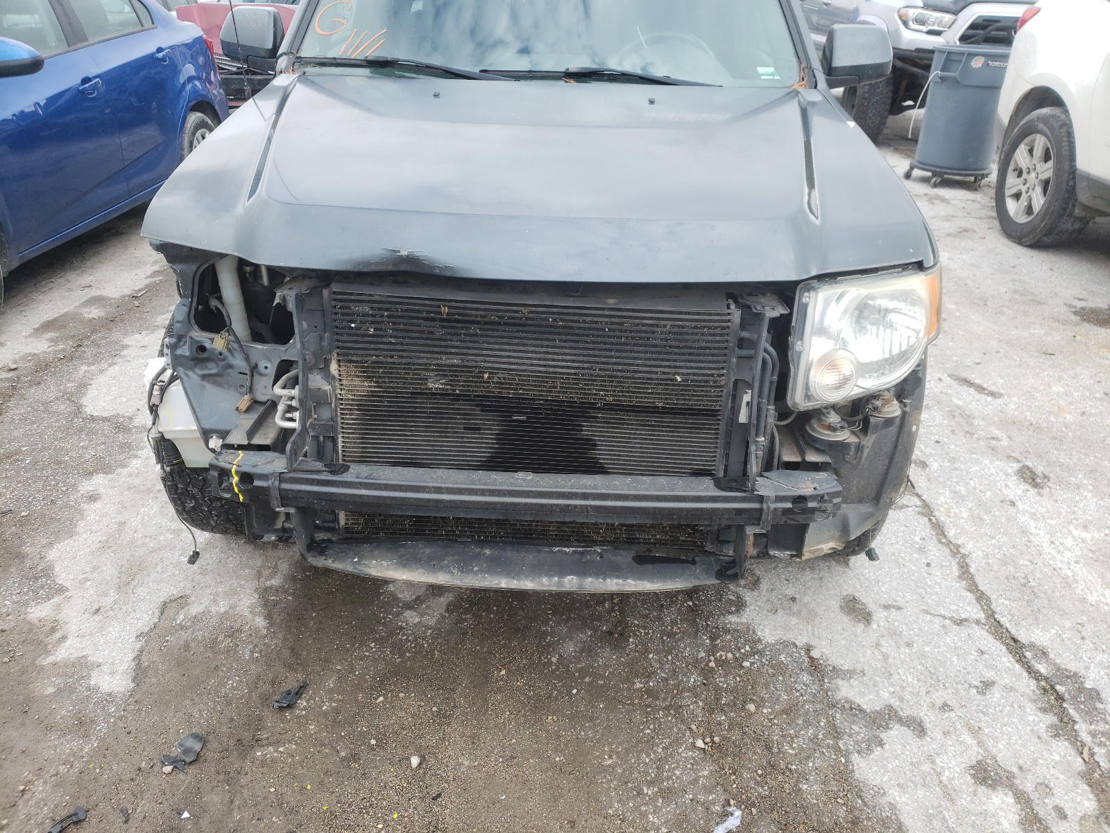 Photo 9 from auction – 2009 FORD ESCAPE LIM with VIN 1FMCU04G09KD03544
