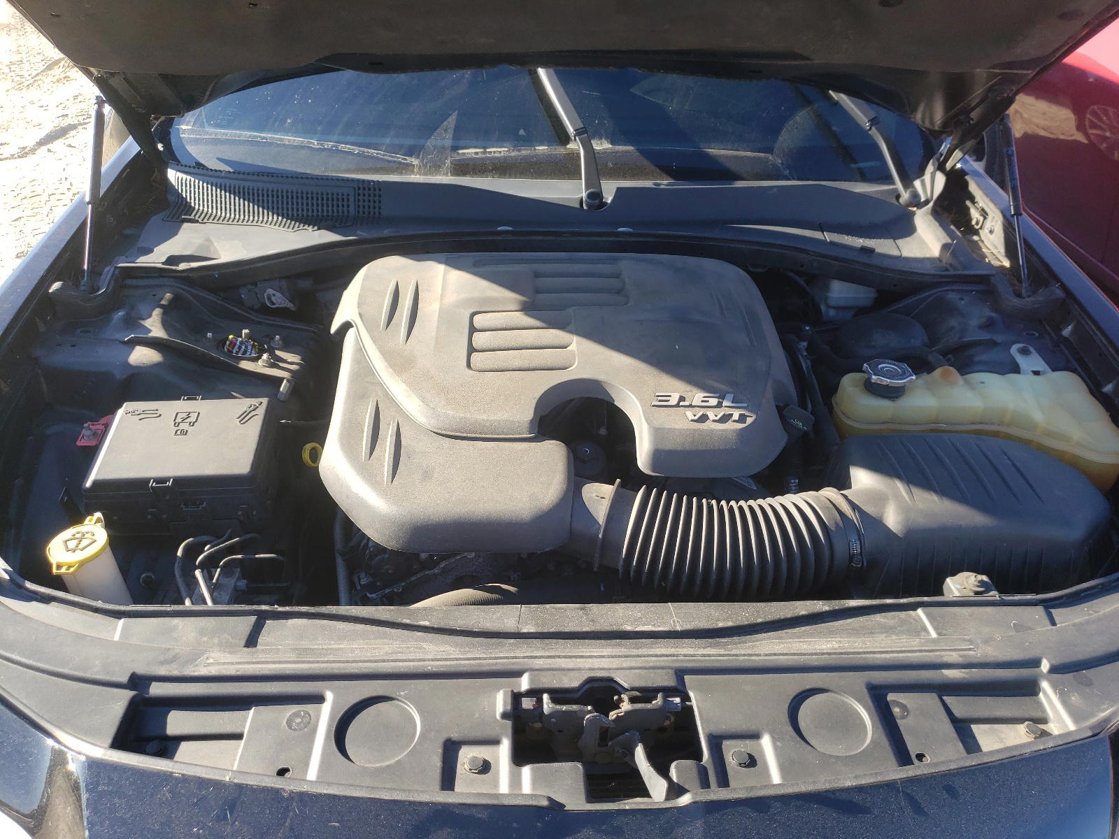 Photo 7 from auction – 2012 CHRYSLER 300 LIMITE with VIN 2C3CCACG8CH245250