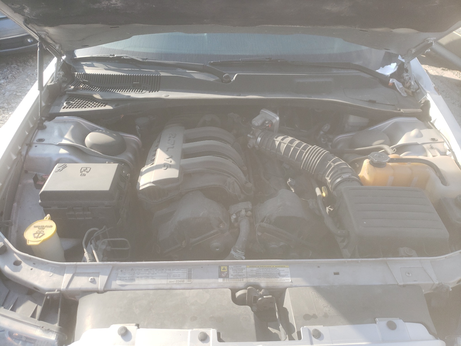 Photo 7 from auction – 2010 CHRYSLER 300 TOURIN with VIN 2C3CA4CD4AH104542