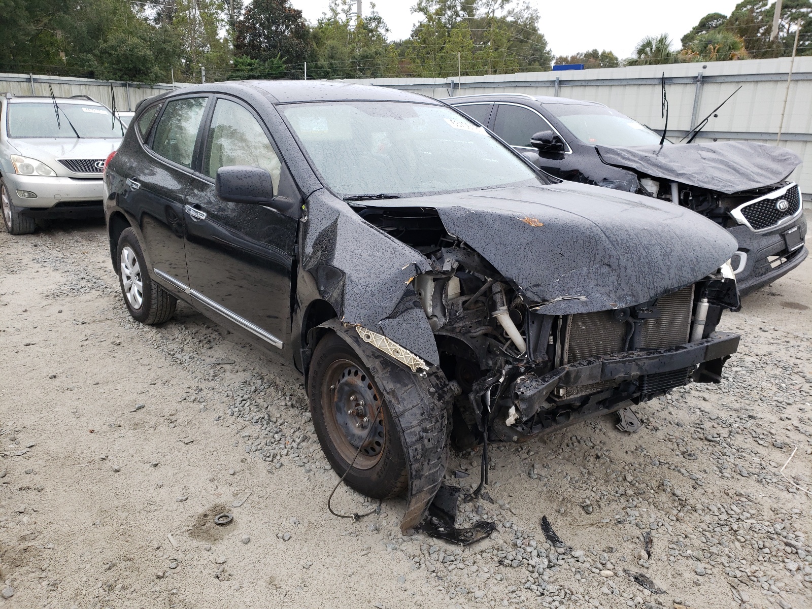 NISSAN ROGUE S 2011 with VIN JN8AS5MT4BW573567 - Photo from auction