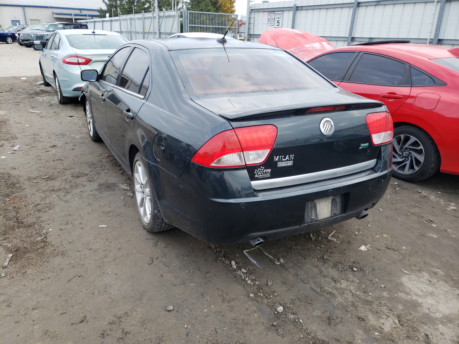 Photo 3 from auction – 2010 MERCURY MILAN PREM with VIN 3MEHM0JG1AR634176