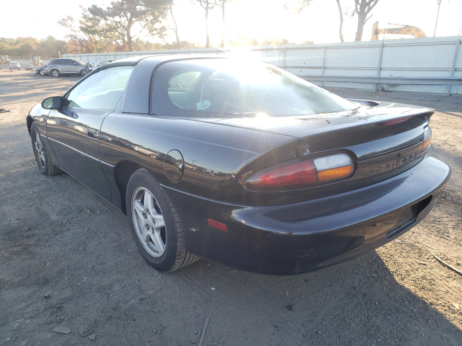 Photo 3 from auction – 1997 CHEVROLET CAMARO BAS with VIN 2G1FP22KXV2119690