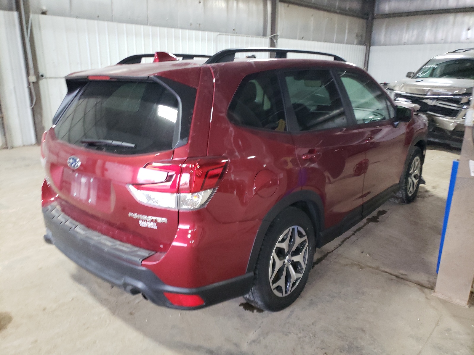Photo 4 from auction – 2020 SUBARU FORESTER P with VIN JF2SKAJC5LH545071
