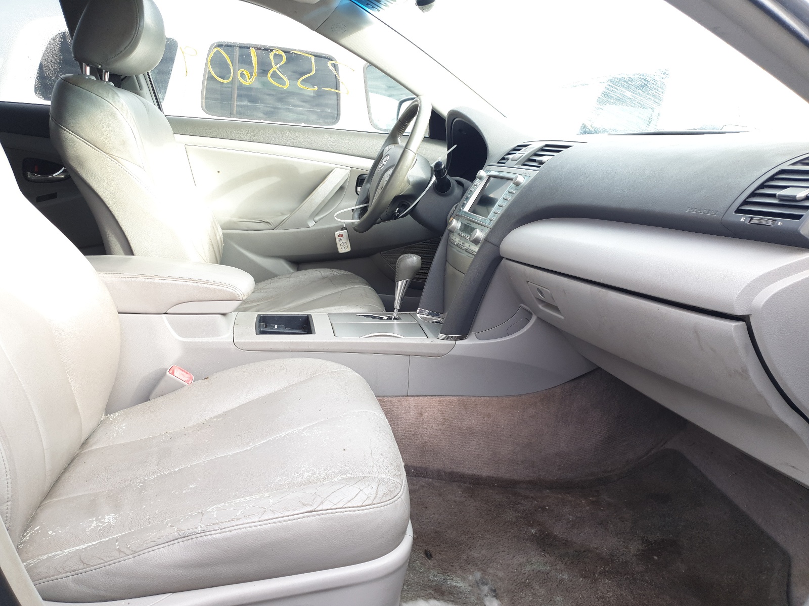Photo 5 from auction – 2007 TOYOTA CAMRY HYBR with VIN JTNBB46K973022618