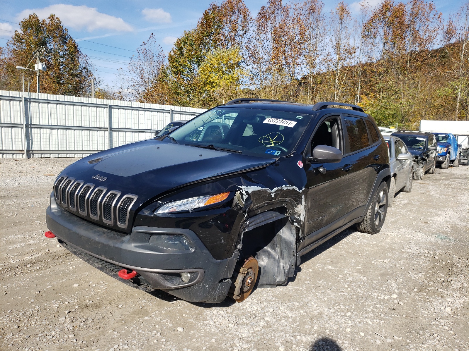 Photo 2 from auction – 2017 JEEP CHEROKEE T with VIN 1C4PJMBB9HW618685