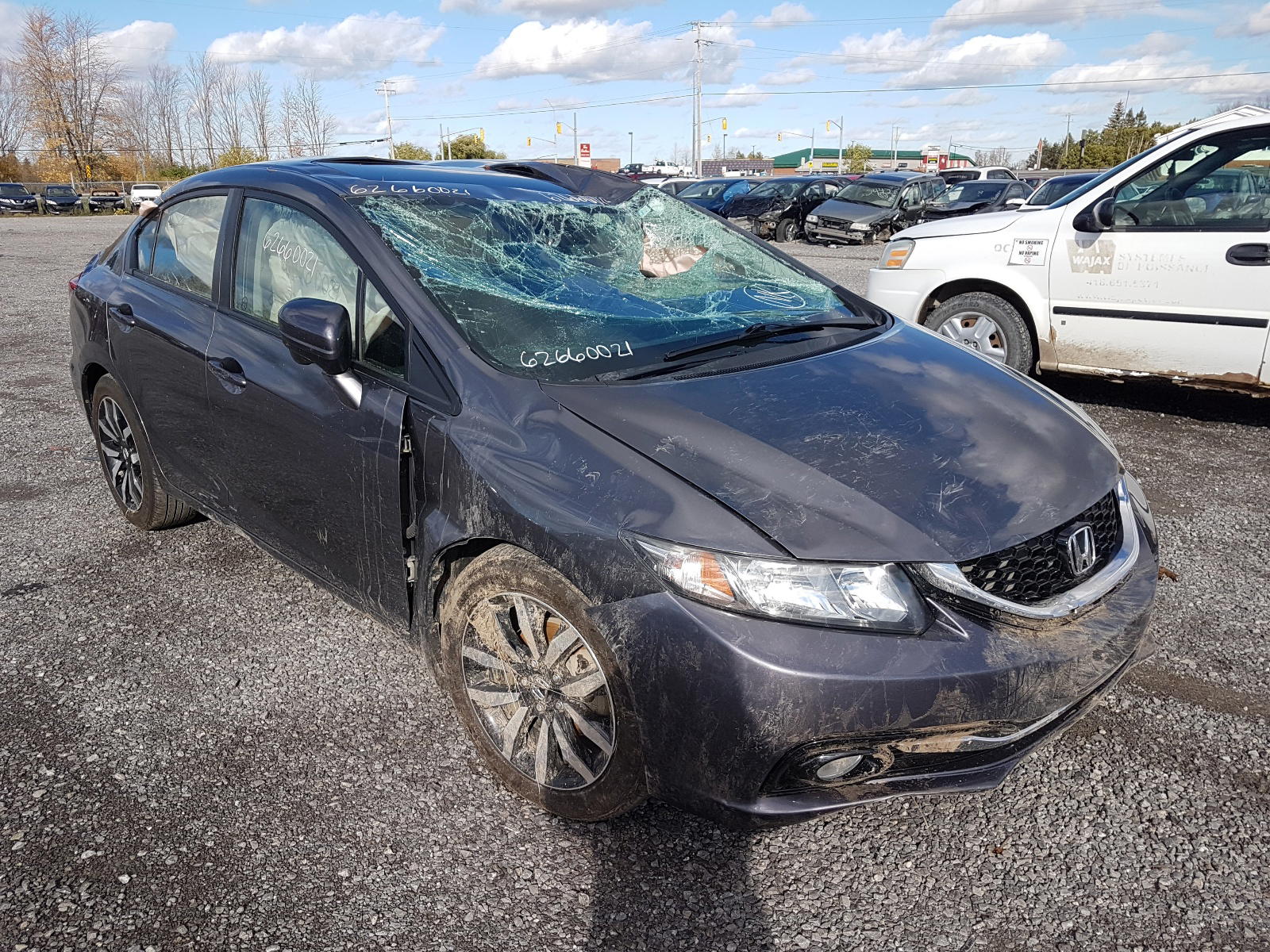 HONDA CIVIC SE 2015 with VIN 2HGFB2F76FH017573 - Photo from auction