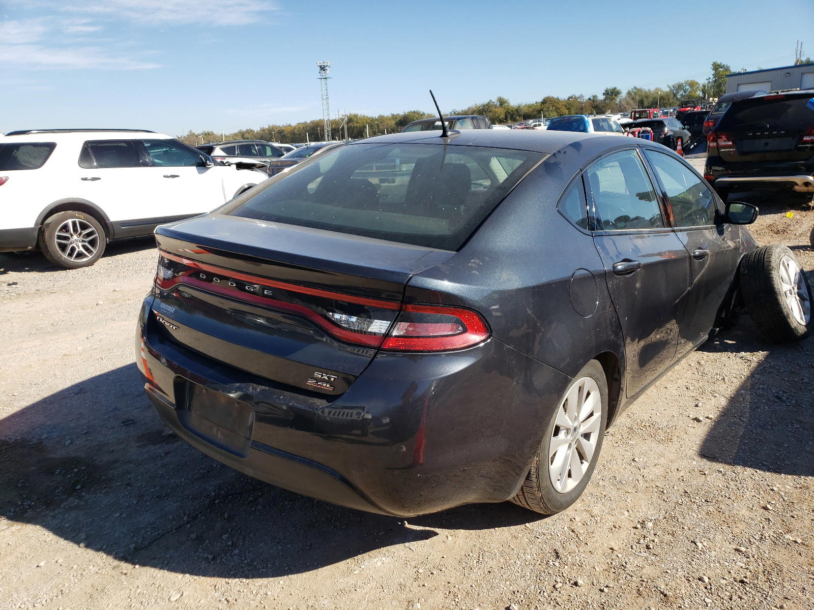 Photo 4 from auction – 2014 DODGE DART SXT with VIN 1C3CDFBB2ED851773