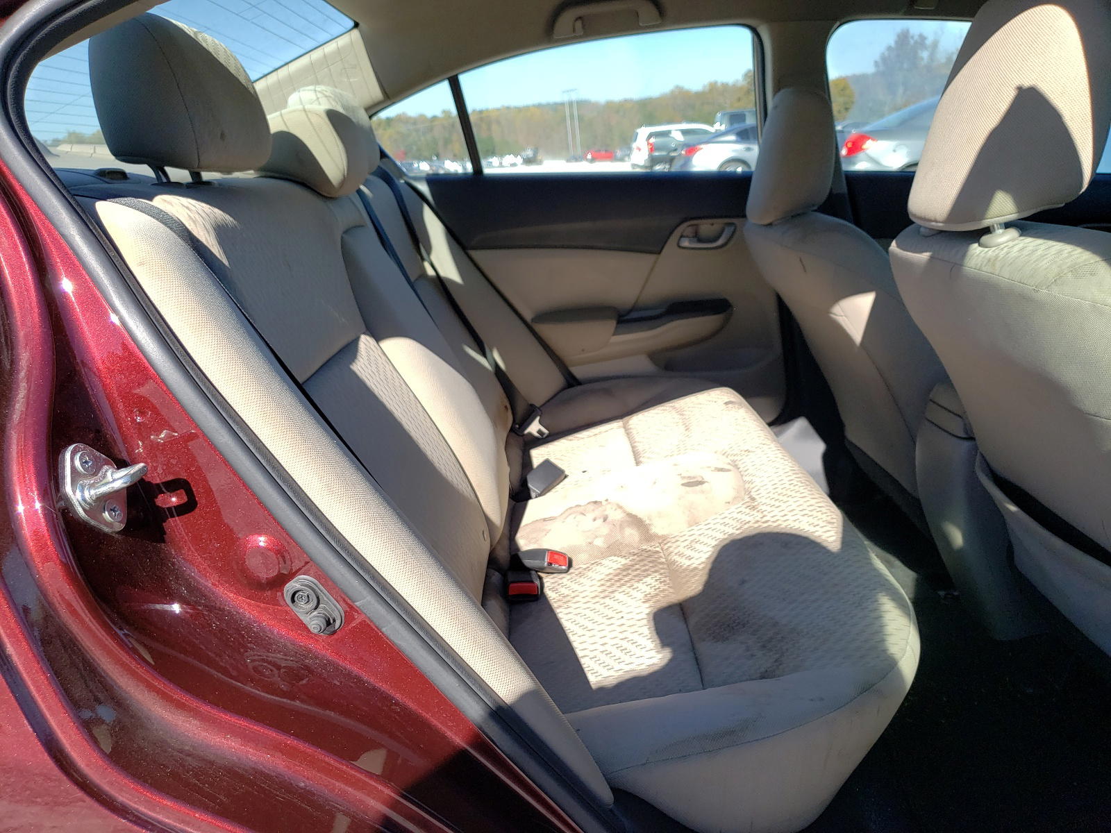 Photo 6 from auction – 2015 HONDA CIVIC LX with VIN 19XFB2F53FE116151