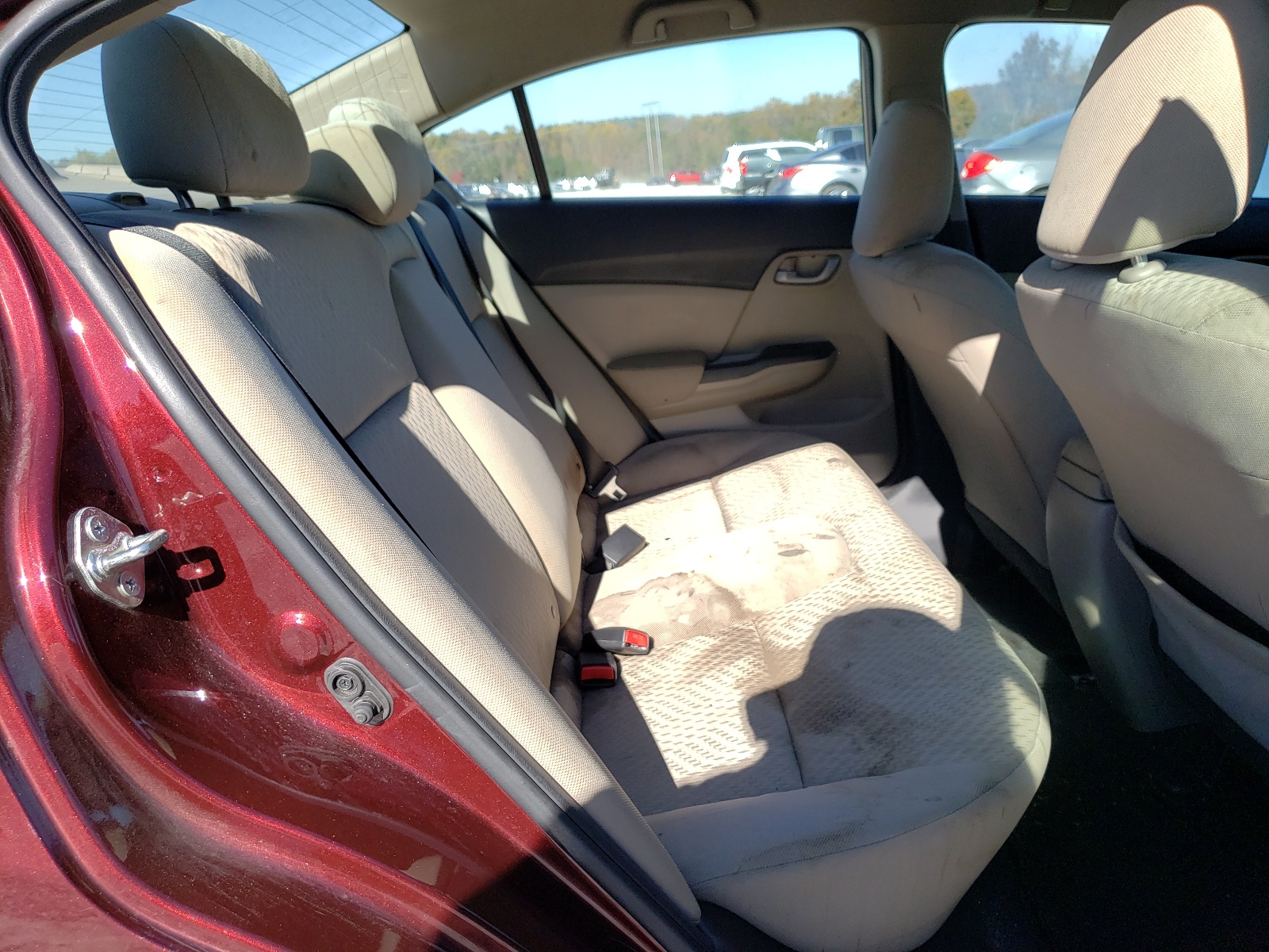 Zdjęcie 6 z aukcji – 2015 HONDA CIVIC LX z VIN 19XFB2F53FE116151
