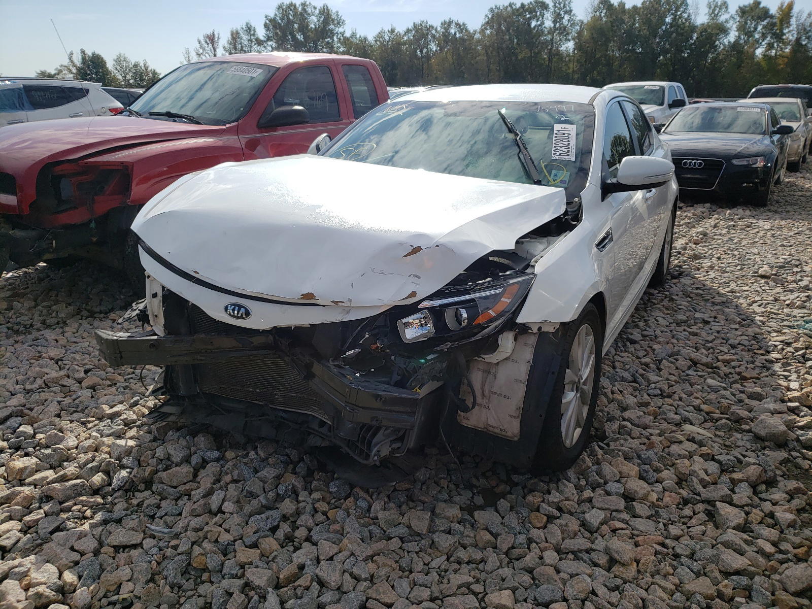 Photo 2 from auction – 2015 KIA OPTIMA LX with VIN KNAGM4A76F5615392