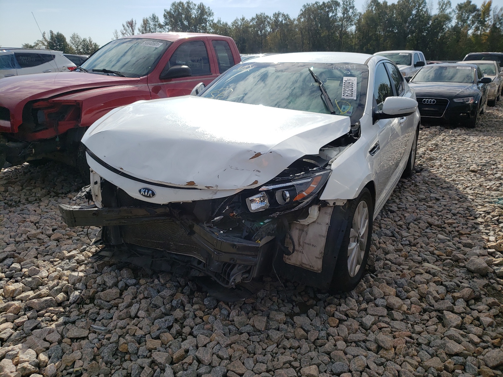 Фото 2 с аукциона – 2015 KIA OPTIMA LX с VIN KNAGM4A76F5615392