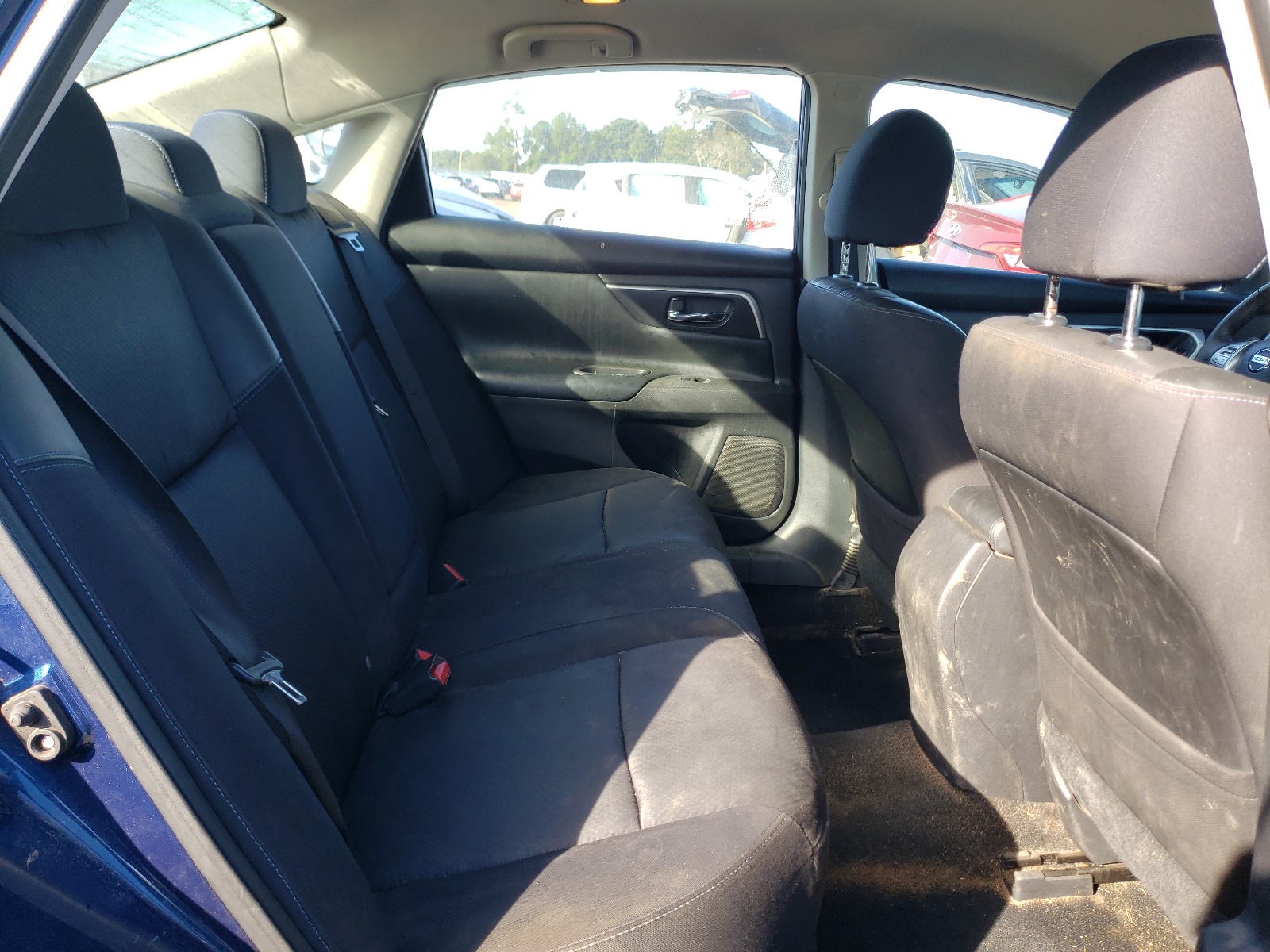 Photo 6 from auction – 2016 NISSAN ALTIMA 2.5 with VIN 1N4AL3AP4GC189615