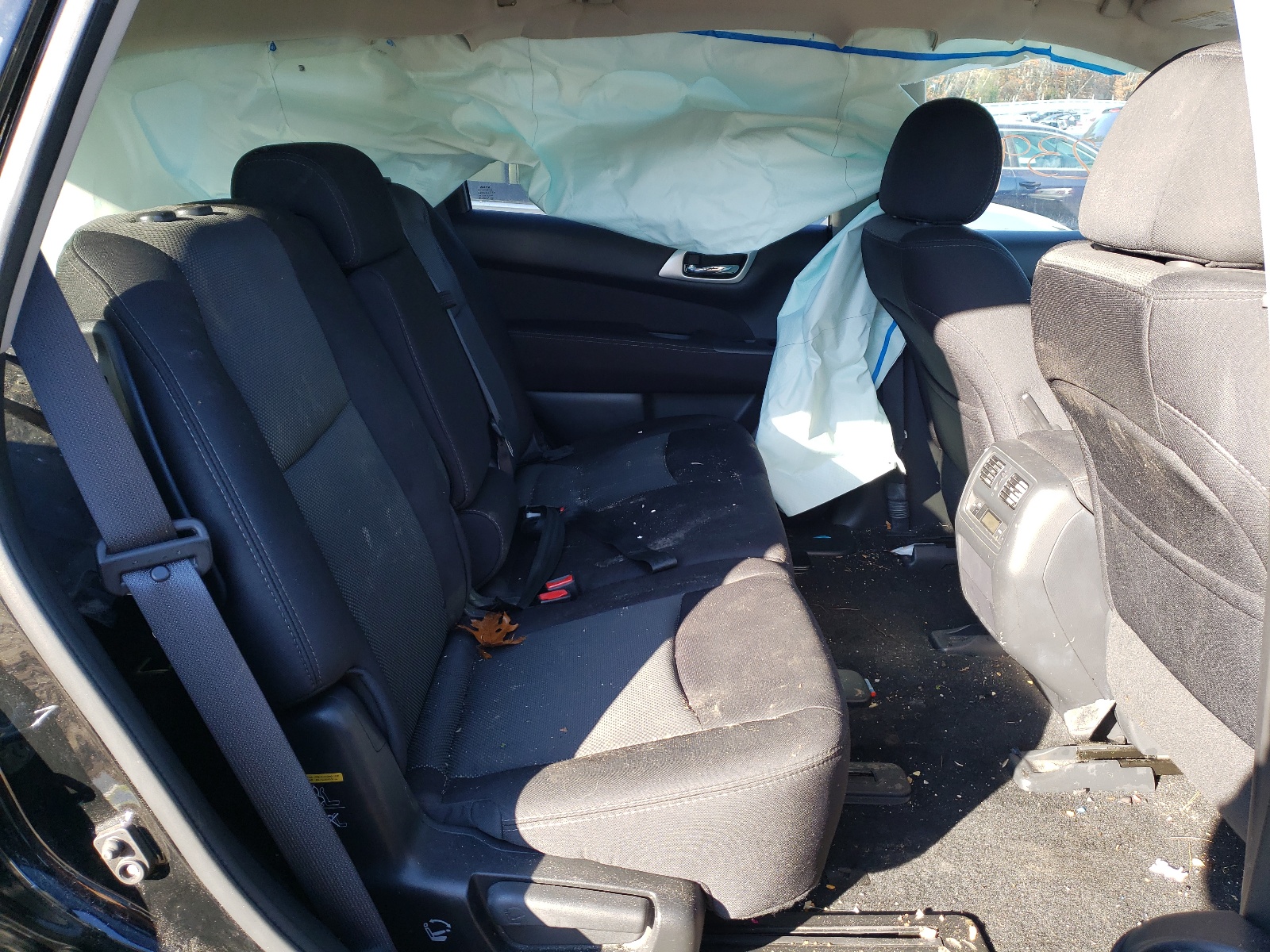 Photo 6 from auction – 2017 NISSAN PATHFINDER with VIN 5N1DR2MM4HC908019