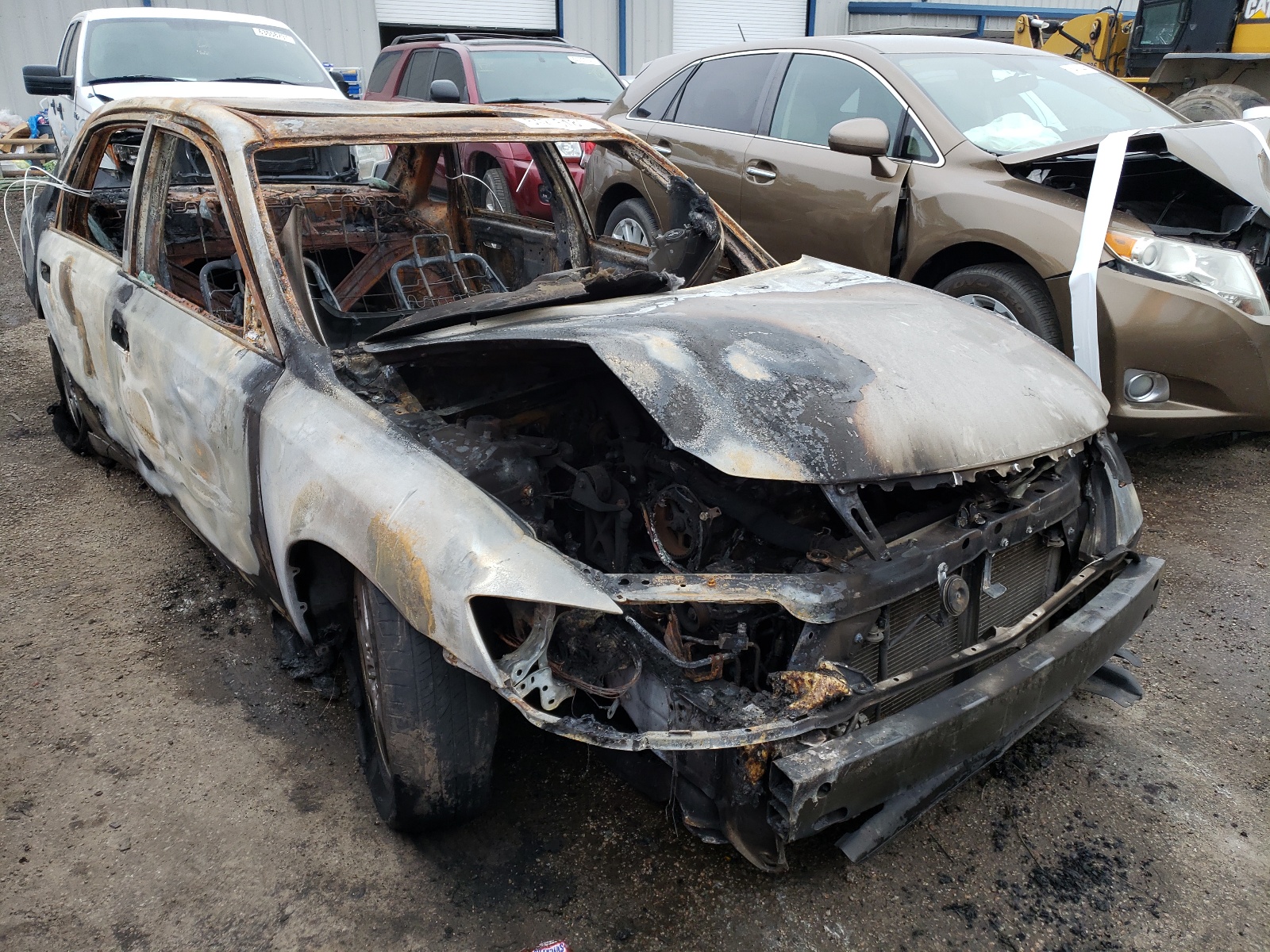 TOYOTA AVALON XL 2000 with VIN 4T1BF28B6YU004532 - Photo from auction
