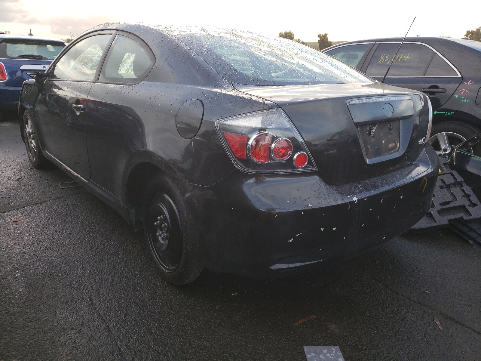 Photo 3 from auction – 2010 TOYOTA SCION TC with VIN JTKDE3B73A0320017