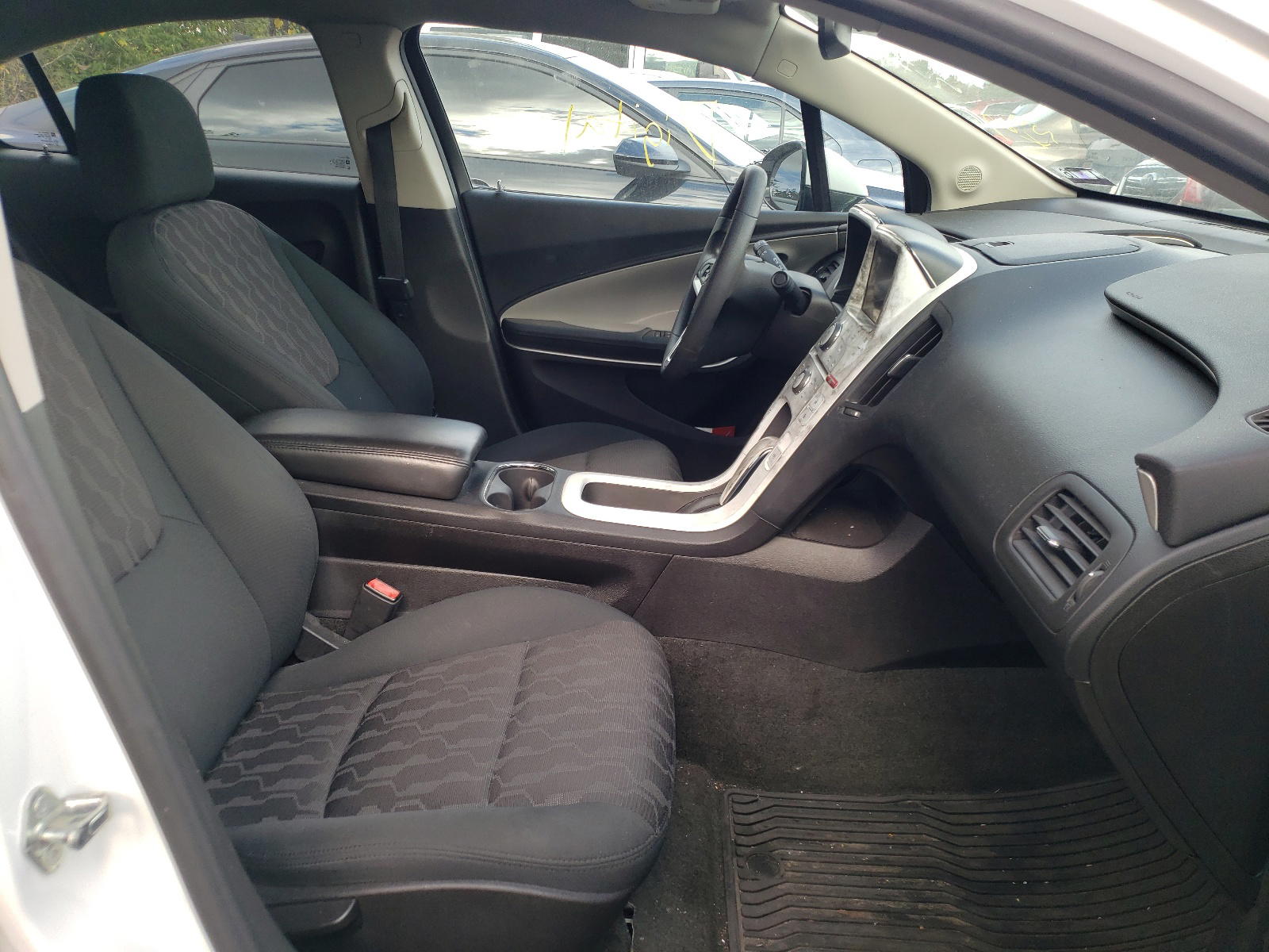 Photo 5 from auction – 2012 CHEVROLET VOLT with VIN 1G1RA6E47CU112478