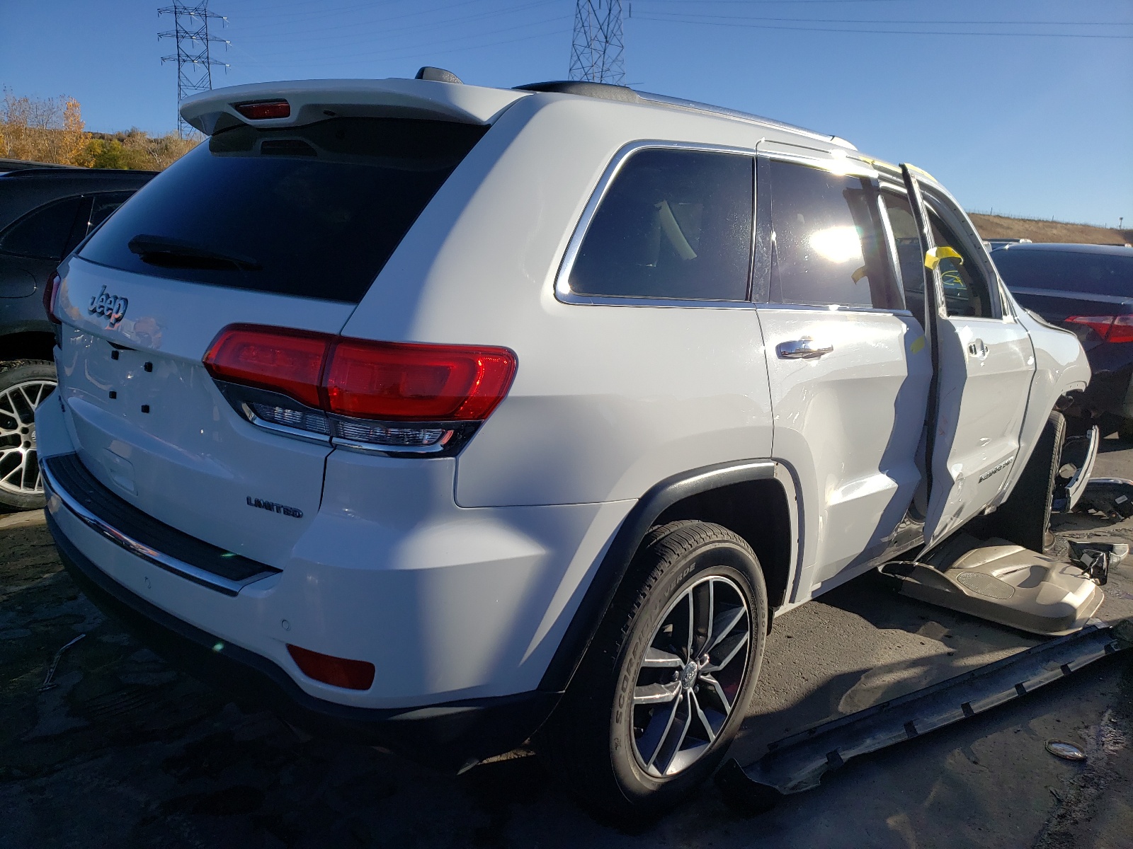 Photo 4 from auction – 2017 JEEP GRAND CHER with VIN 1C4RJFBG8HC765193