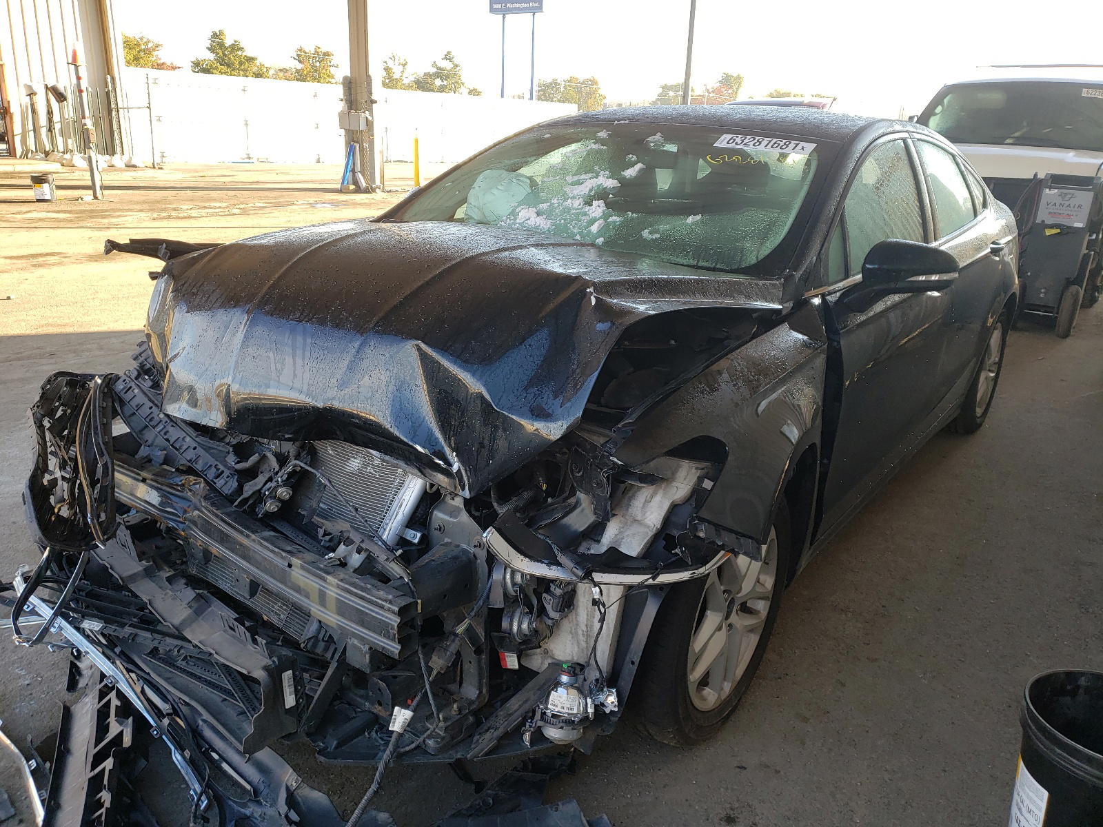 Photo 2 from auction – 2014 FORD FUSION SE with VIN 3FA6P0HD0ER313253