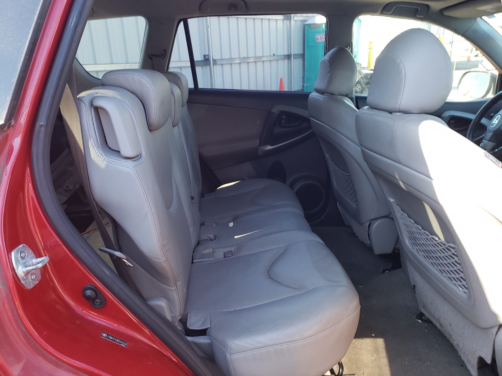 Photo 6 from auction – 2008 TOYOTA RAV4 with VIN JTMBK31V385065938