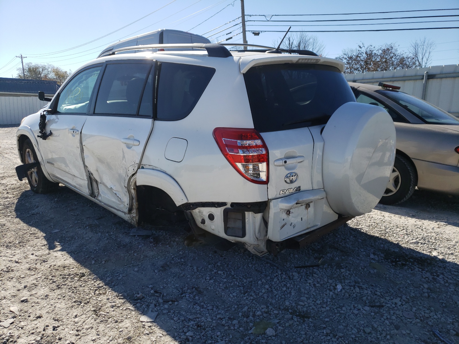 Photo 3 from auction – 2011 TOYOTA RAV4 4D 4W with VIN 2T3DF4DV5BW108707