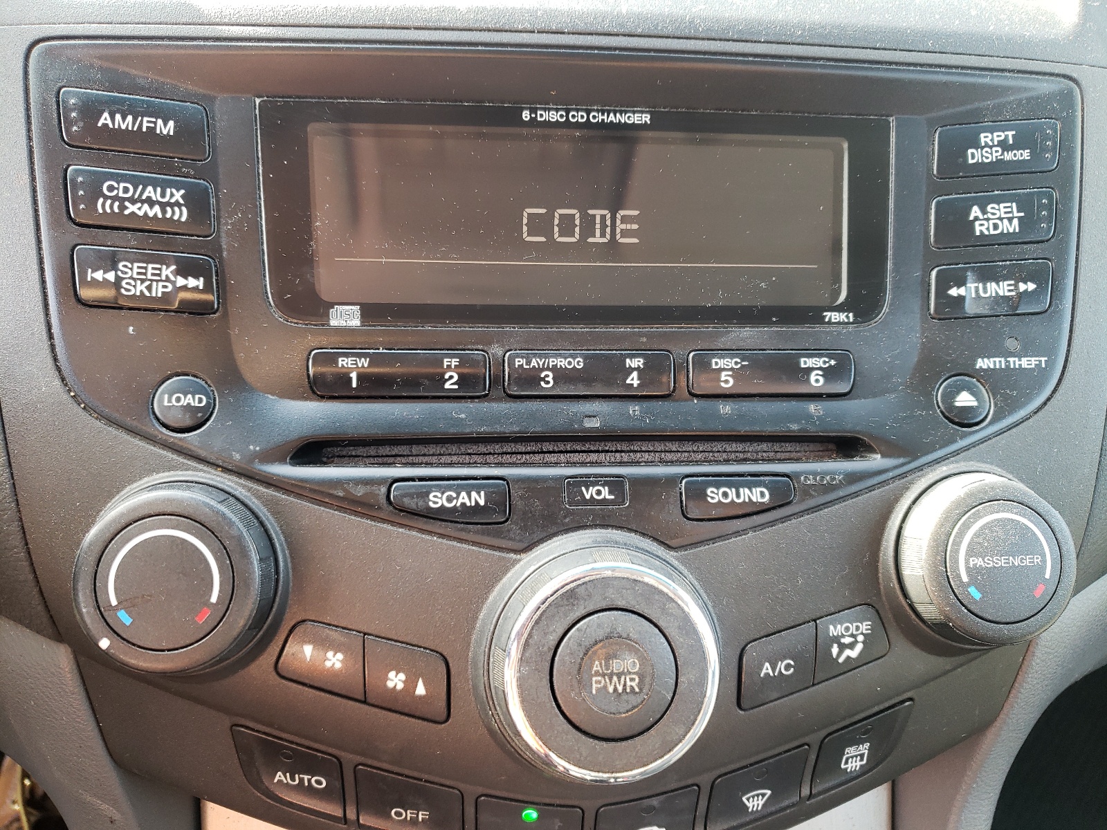 Photo 9 from auction – 2005 HONDA ACCORD EX with VIN 1HGCM55835A022400
