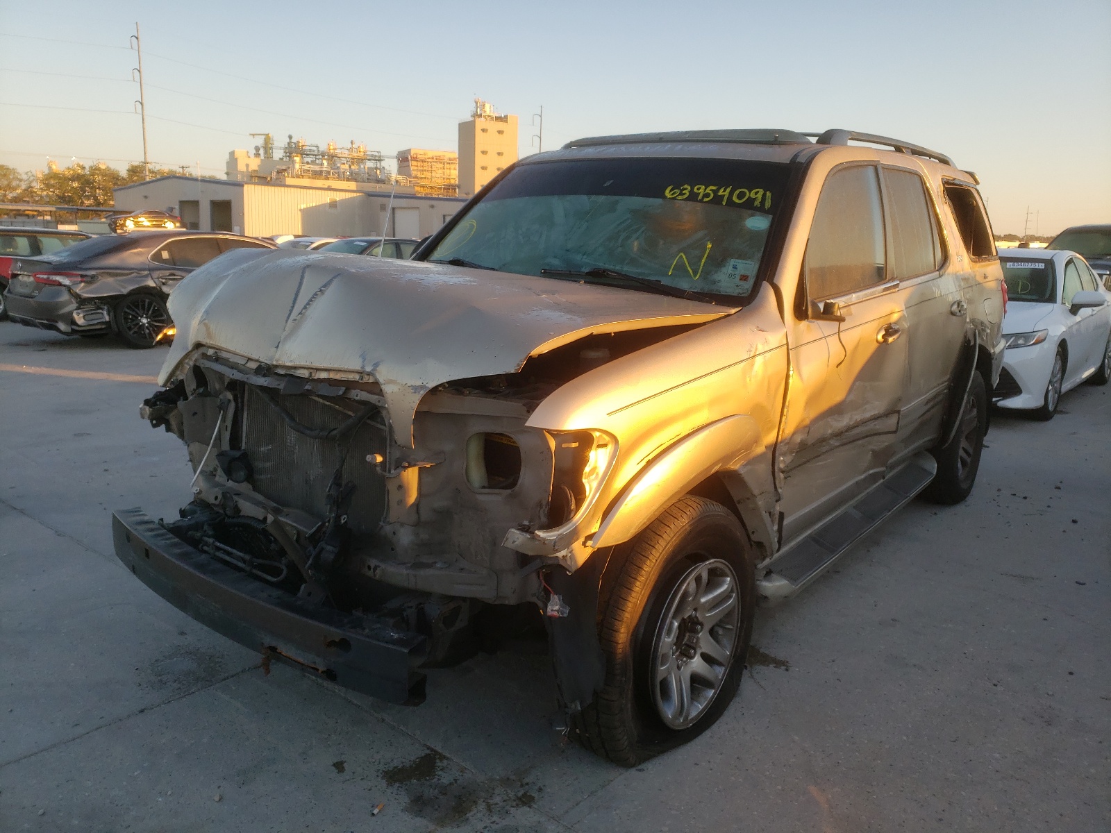 Photo 14 from auction – 2004 TOYOTA SEQUOIA SR with VIN 5TDZT34A74S228339