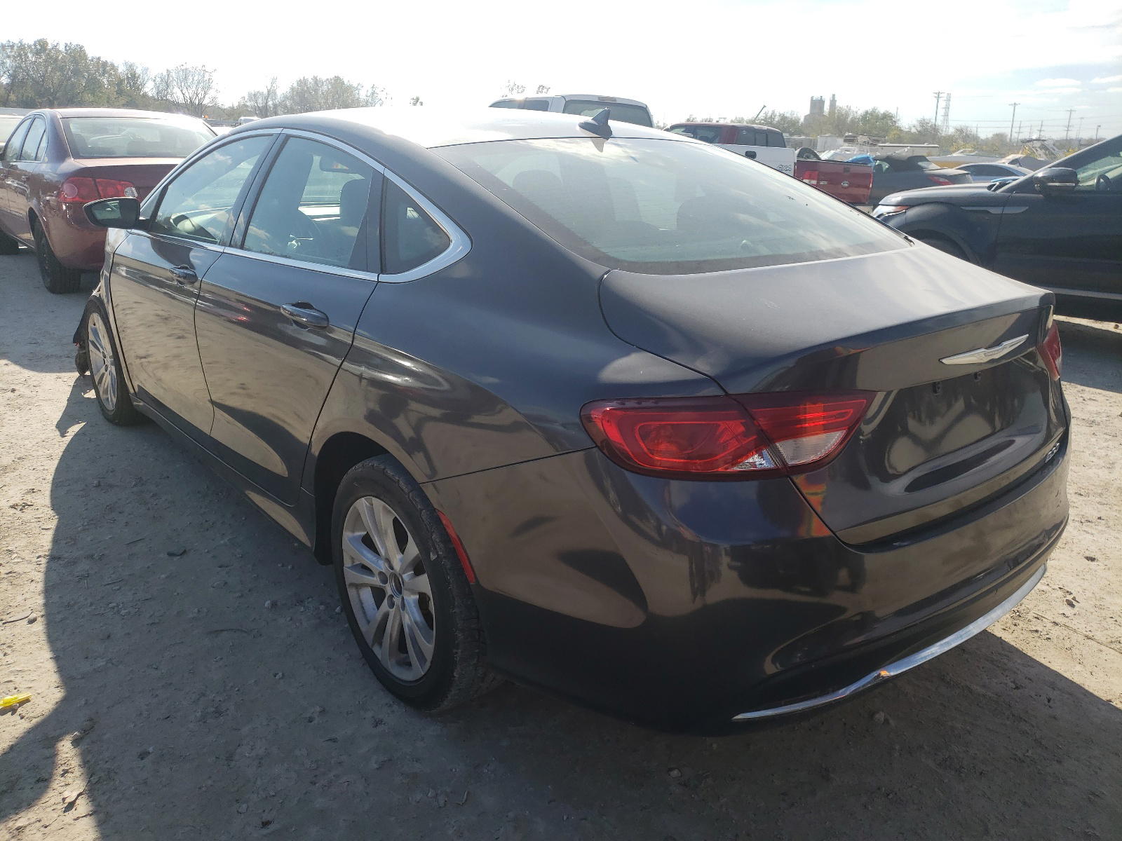 Photo 3 from auction – 2015 CHRYSLER 200 LIMITE with VIN 1C3CCCAB7FN600343