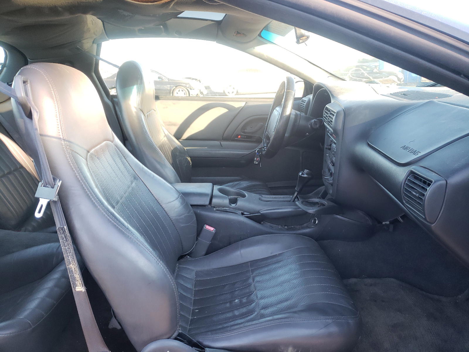 Photo 5 from auction – 1997 CHEVROLET CAMARO BAS with VIN 2G1FP22KXV2119690