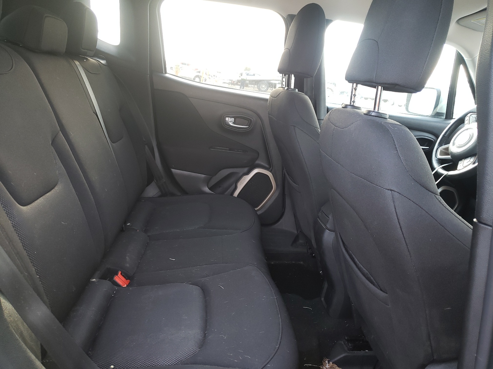 Photo 6 from auction – 2017 JEEP RENEGADE L with VIN ZACCJBBB0HPG49257