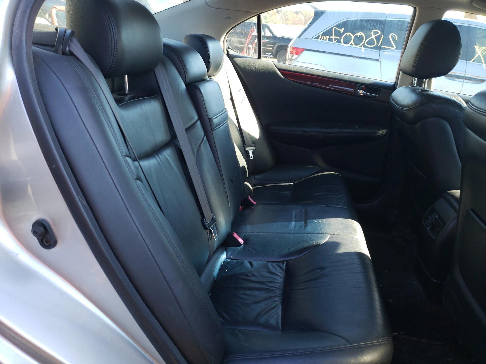 Photo 6 from auction – 2004 LEXUS ES 330 with VIN JTHBA30G940015458