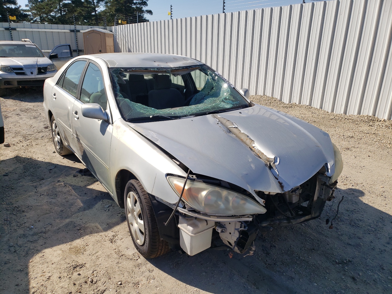 TOYOTA CAMRY LE 2003 with VIN 4T1BE32K63U643018 - Photo from auction