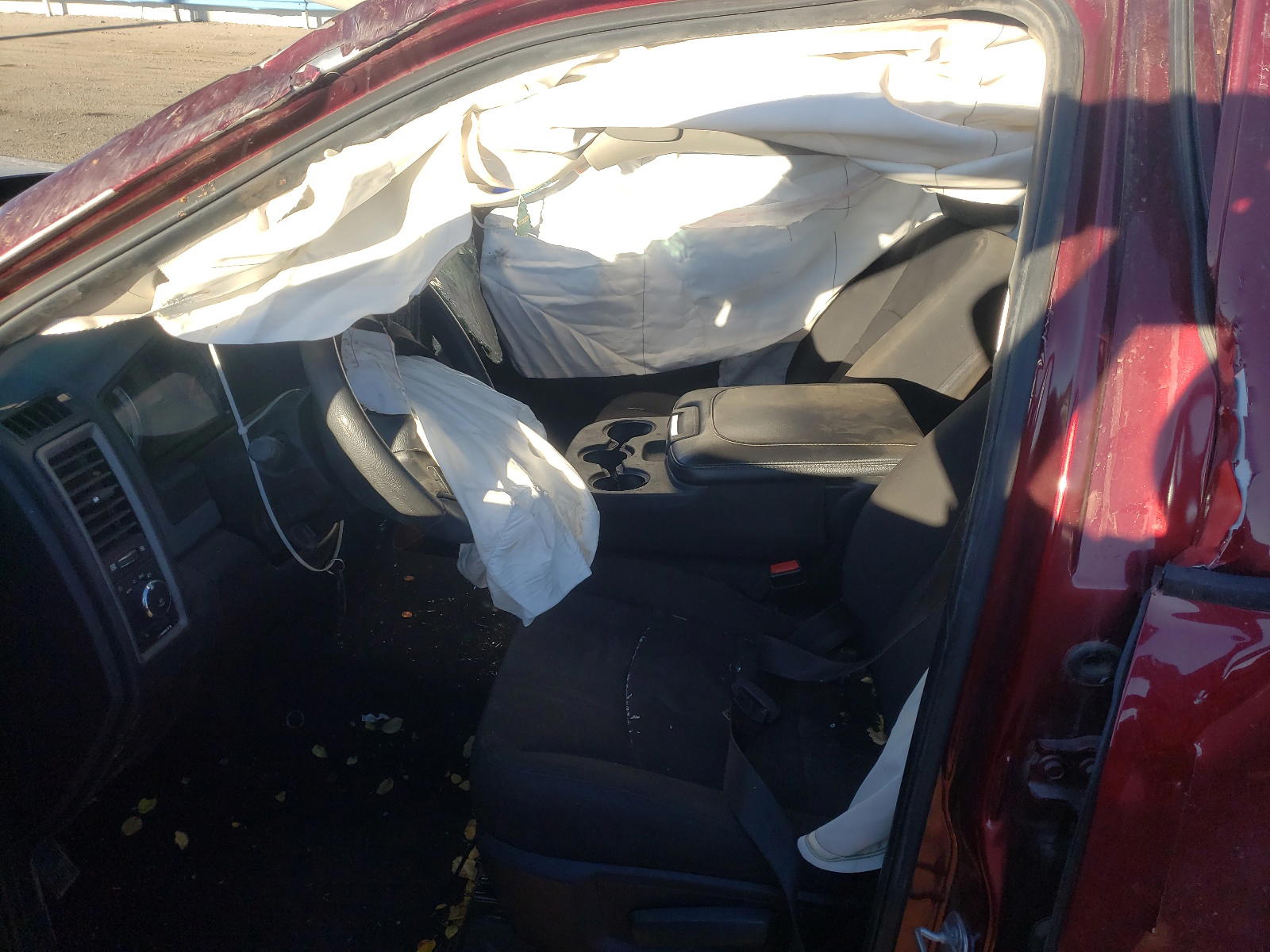 Photo 5 from auction – 2019 RAM 1500 CLASS with VIN 1C6RR6FG5KS546487
