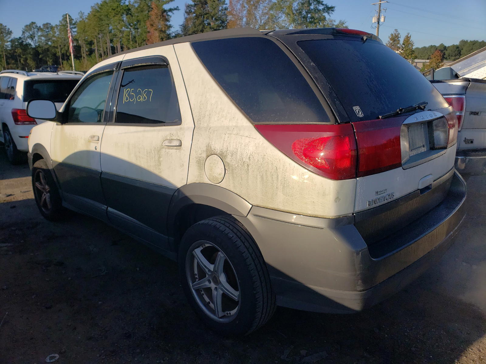 Photo 3 from auction – 2005 BUICK RENDEZVOUS with VIN 3G5DA03E75S536019