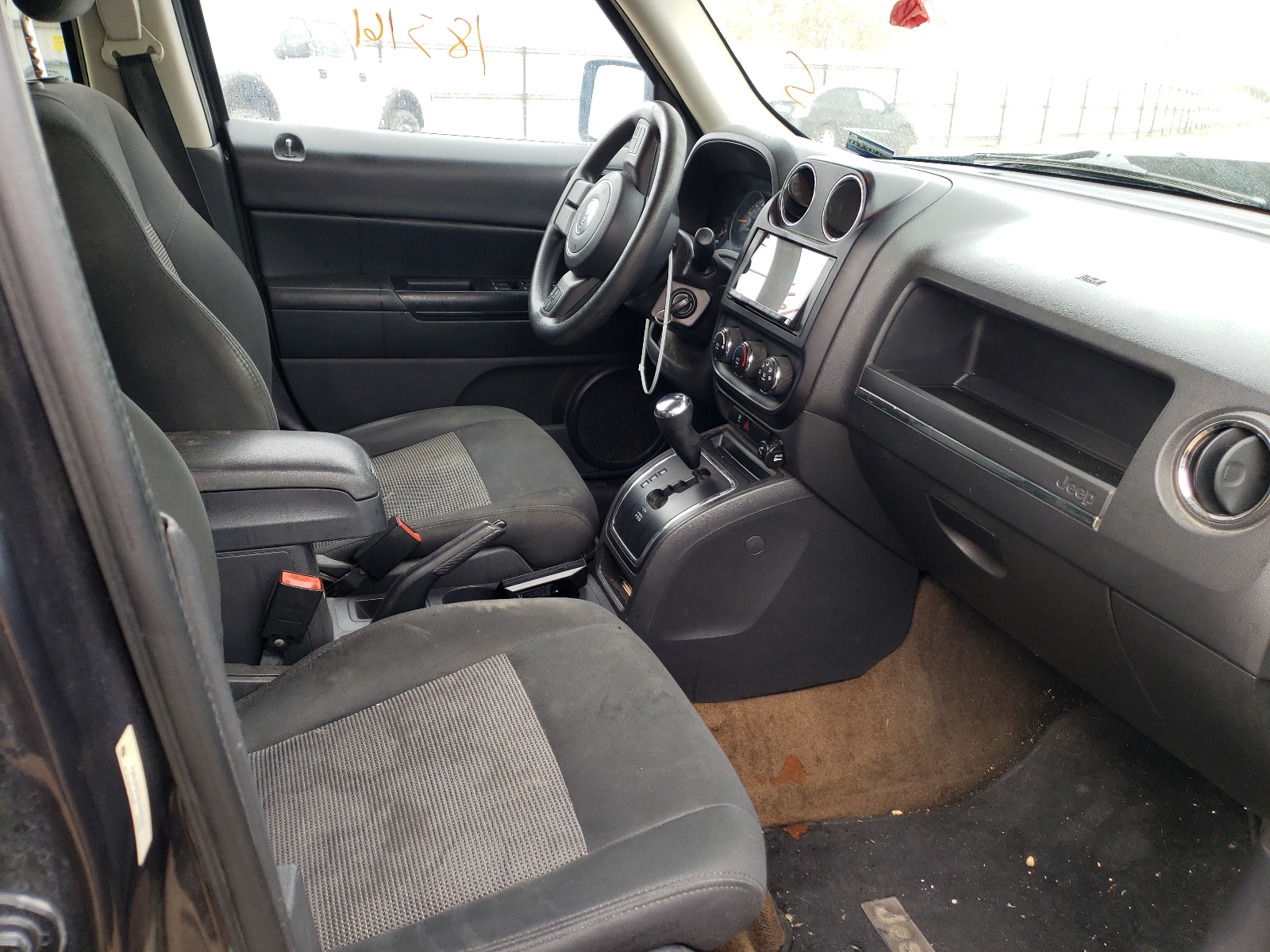 Photo 5 from auction – 2014 JEEP PATRIOT SP with VIN 1C4NJPBB6ED560955