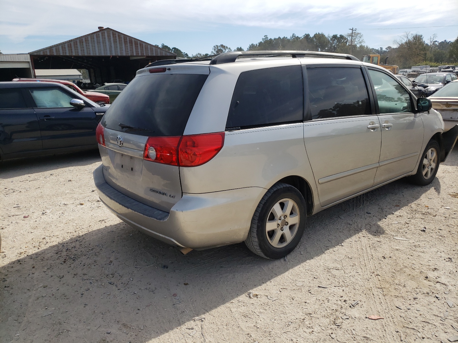 Photo 4 from auction – 2006 TOYOTA SIENNA CE with VIN 5TDZA23C86S489890
