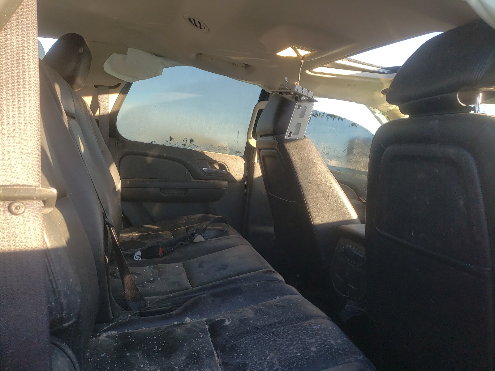 Photo 6 from auction – 2012 CHEVROLET TAHOE K150 with VIN 1GNSKBE07CR201618
