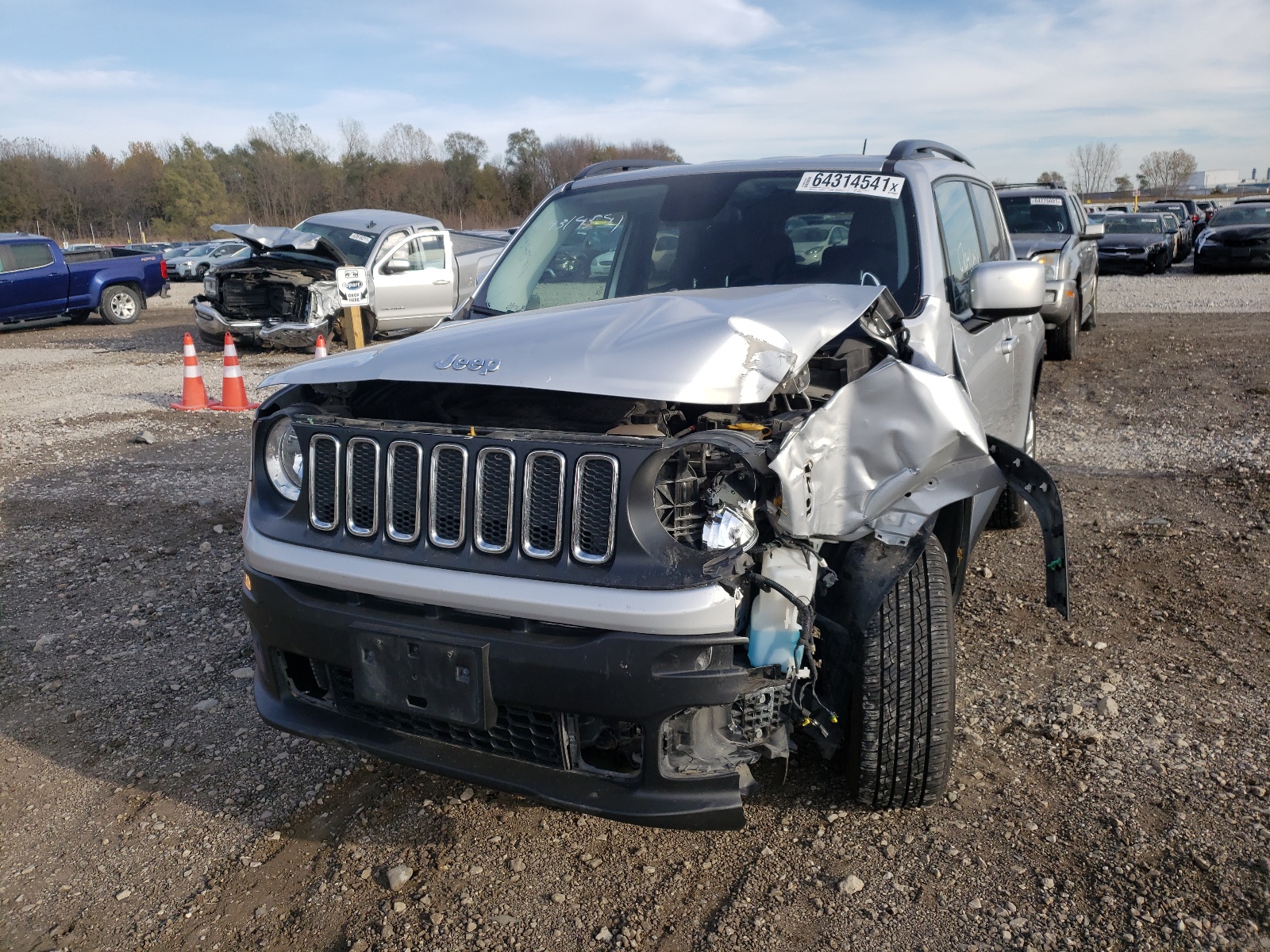 Photo 9 from auction – 2017 JEEP RENEGADE L with VIN ZACCJBBB0HPG49257