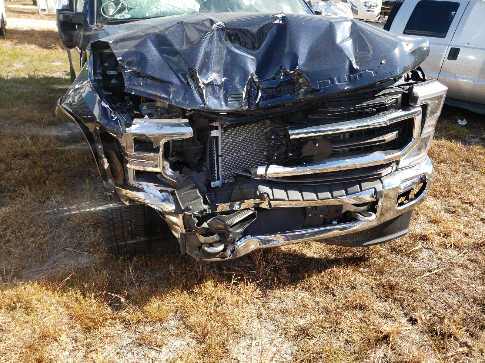 Photo 9 from auction – 2021 FORD F350 SUPER with VIN 1FT8W3BN1MEC24320