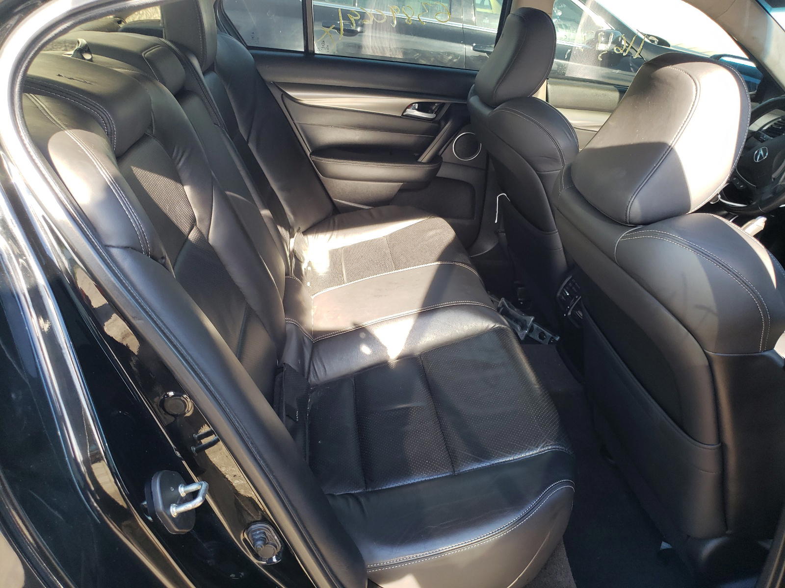 Photo 6 from auction – 2014 ACURA TL TECH with VIN 19UUA9F55EA001430
