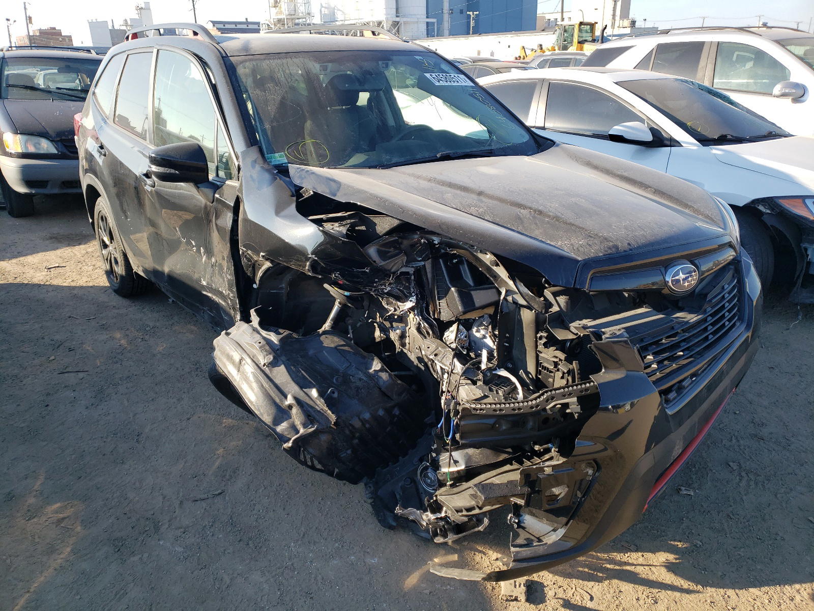 SUBARU FORESTER S 2019 with VIN JF2SKAPC0KH417665 - Photo from auction