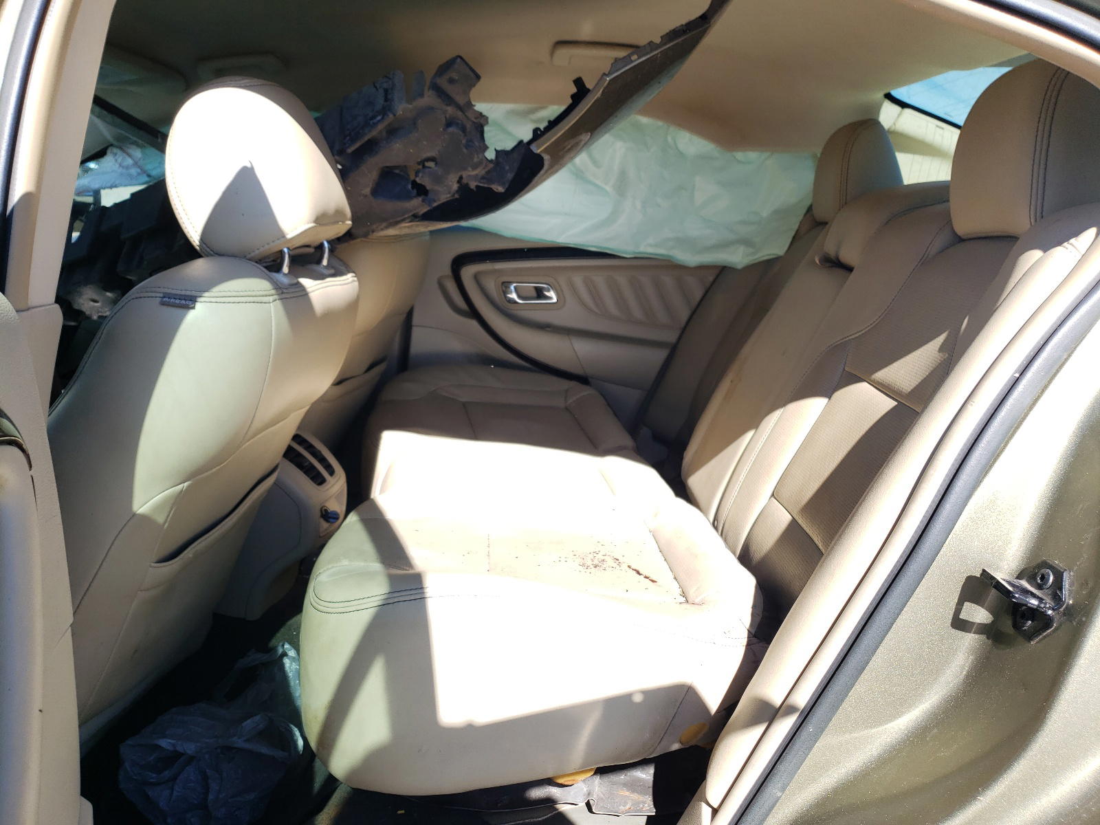 Photo 6 from auction – 2013 FORD TAURUS LIM with VIN 1FAHP2F8XDG226007