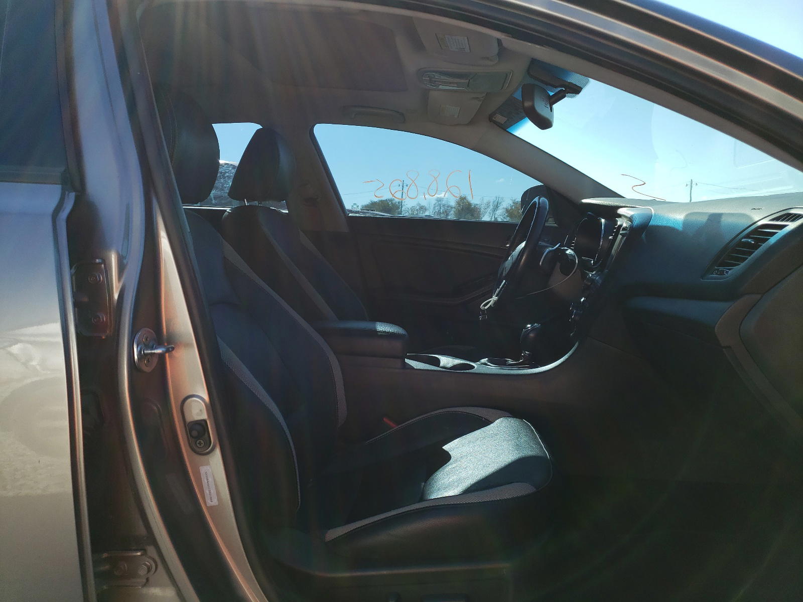 Photo 5 from auction – 2012 KIA OPTIMA SX with VIN 5XXGR4A61CG001868