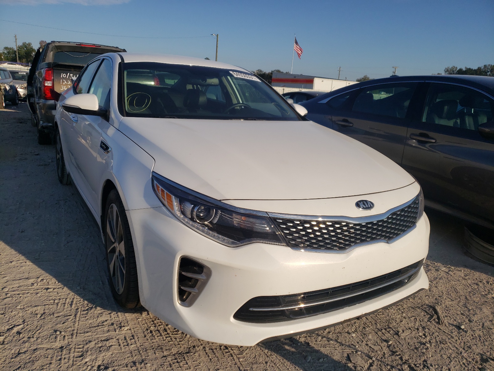 Photo 1 from auction – 2016 KIA OPTIMA SX with VIN 5XXGW4L22GG085658