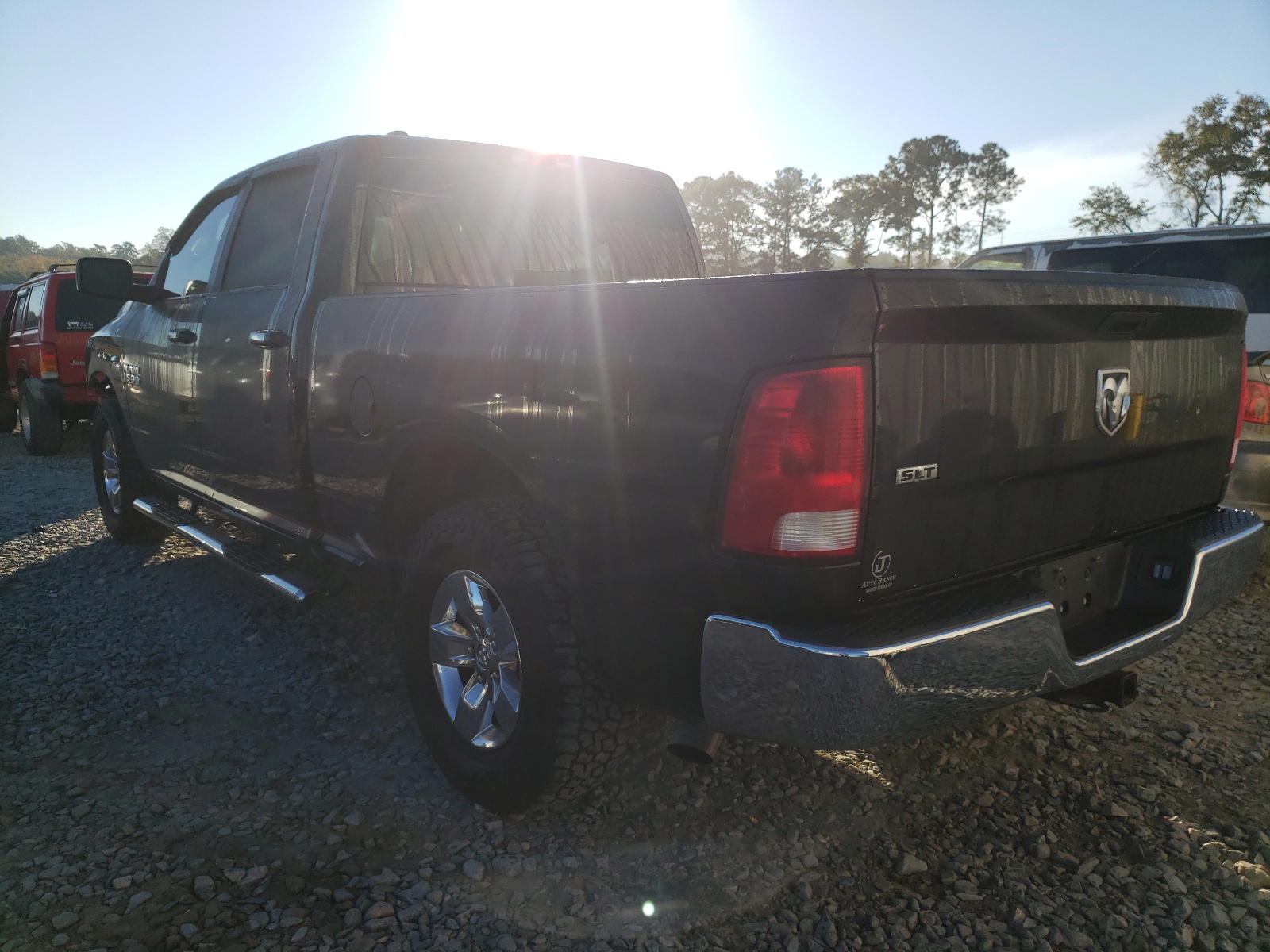 Photo 3 from auction – 2017 RAM 1500 SLT with VIN 1C6RR6TT1HS555911
