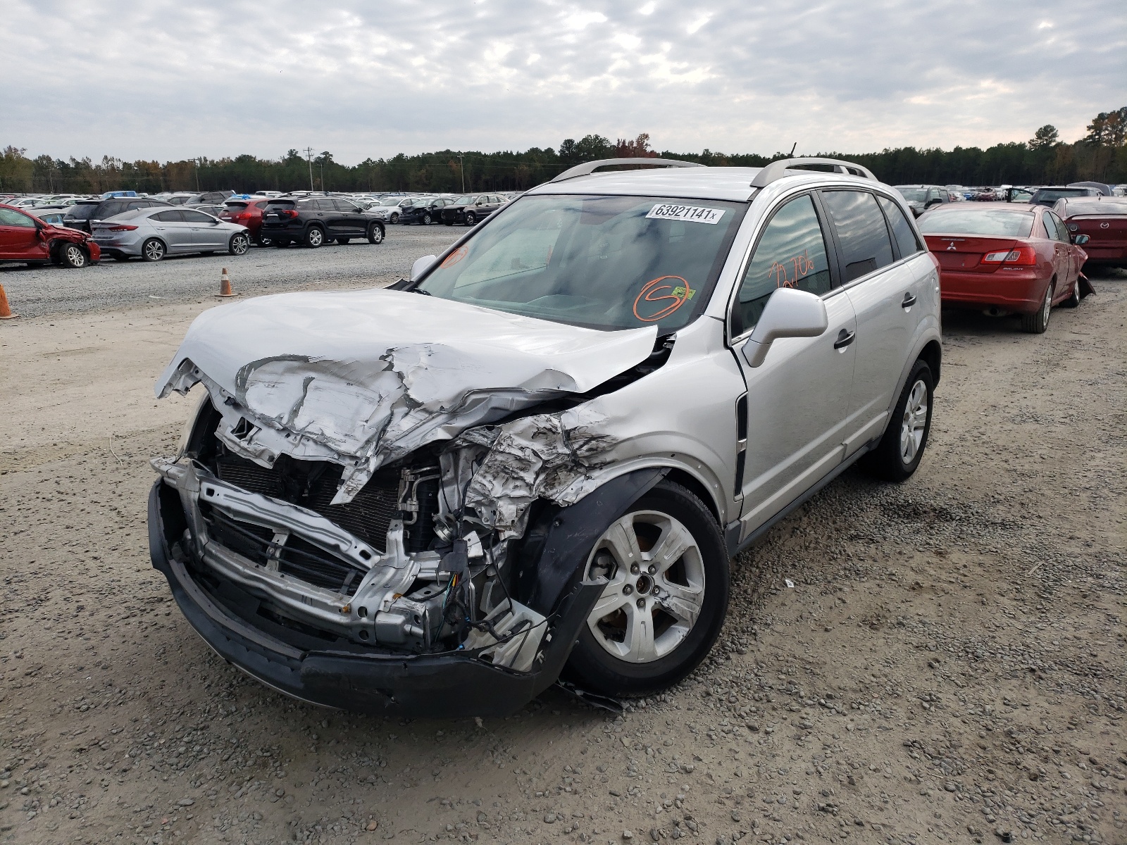 Zdjęcie 2 z aukcji – 2014 CHEVROLET CAPTIVA LS z VIN 3GNAL2EK8ES608440