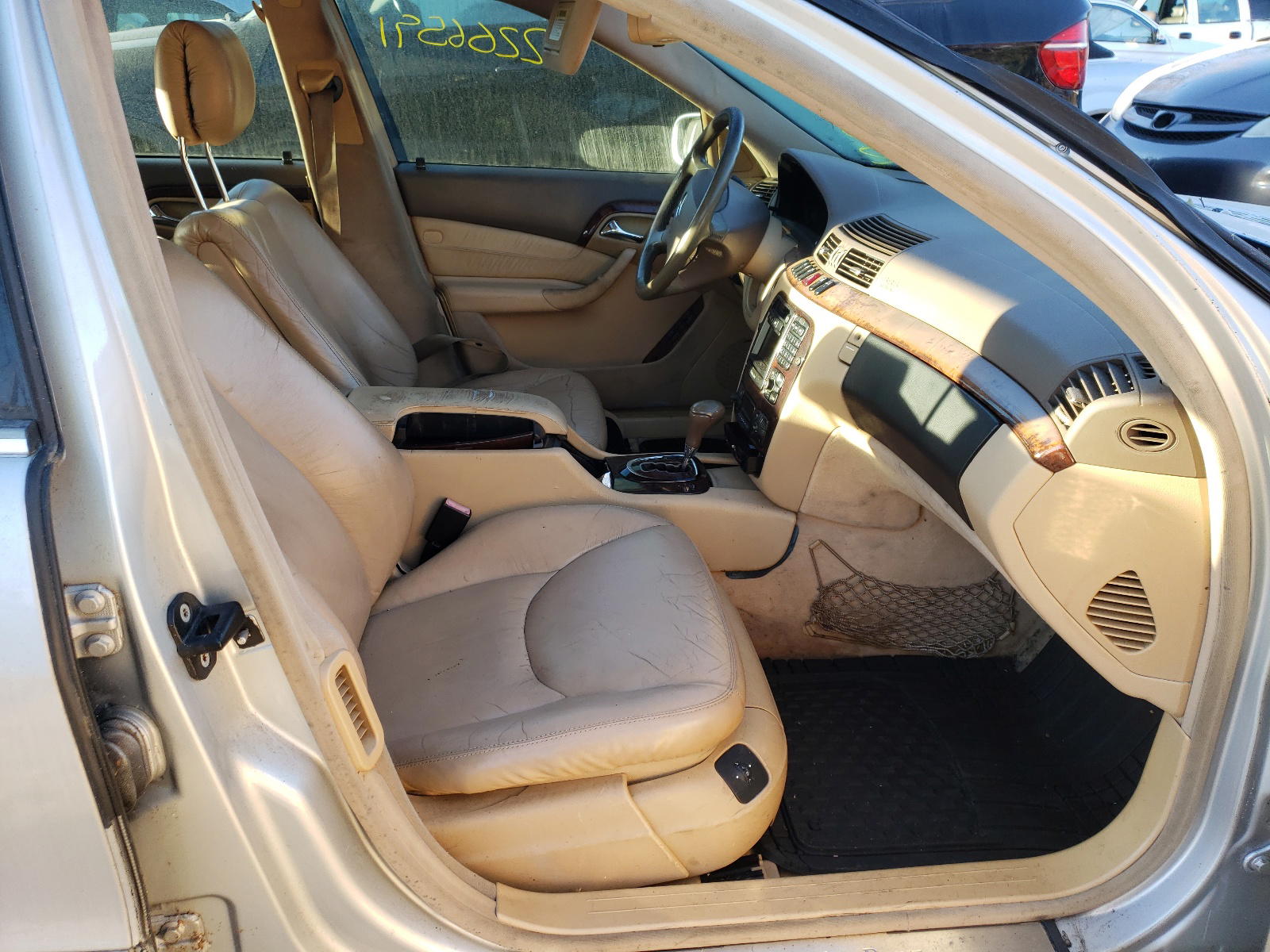 Photo 5 from auction – 2000 MERCEDES-BENZ E-CLASS with VIN WDBNG75J5YA043779