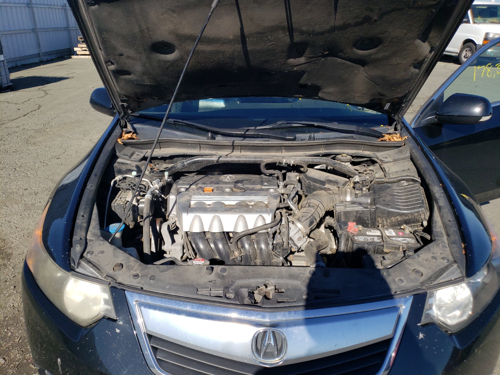 Photo 7 from auction – 2012 ACURA TSX with VIN JH4CW2H5XCC001617
