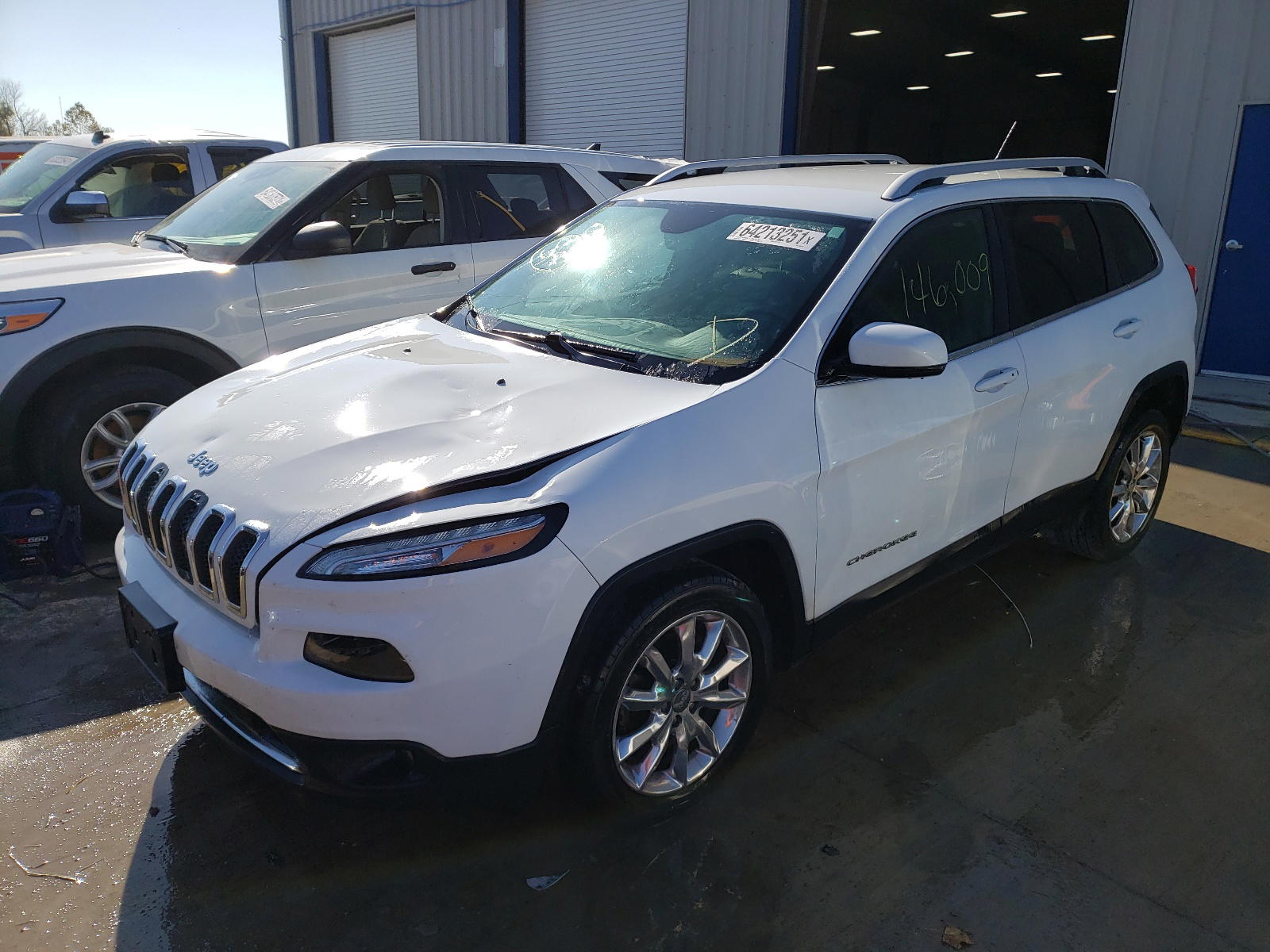 Photo 2 from auction – 2015 JEEP CHEROKEE L with VIN 1C4PJLDB6FW765910
