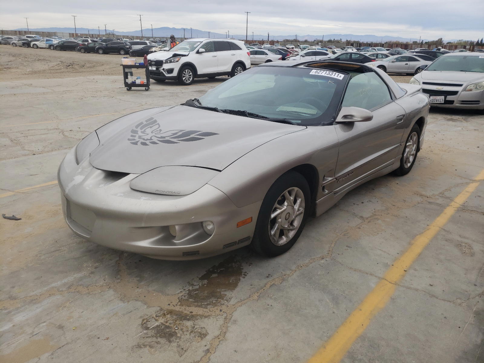Photo 2 from auction – 2000 PONTIAC FIREBIRD with VIN 2G2FS22K7Y2158428
