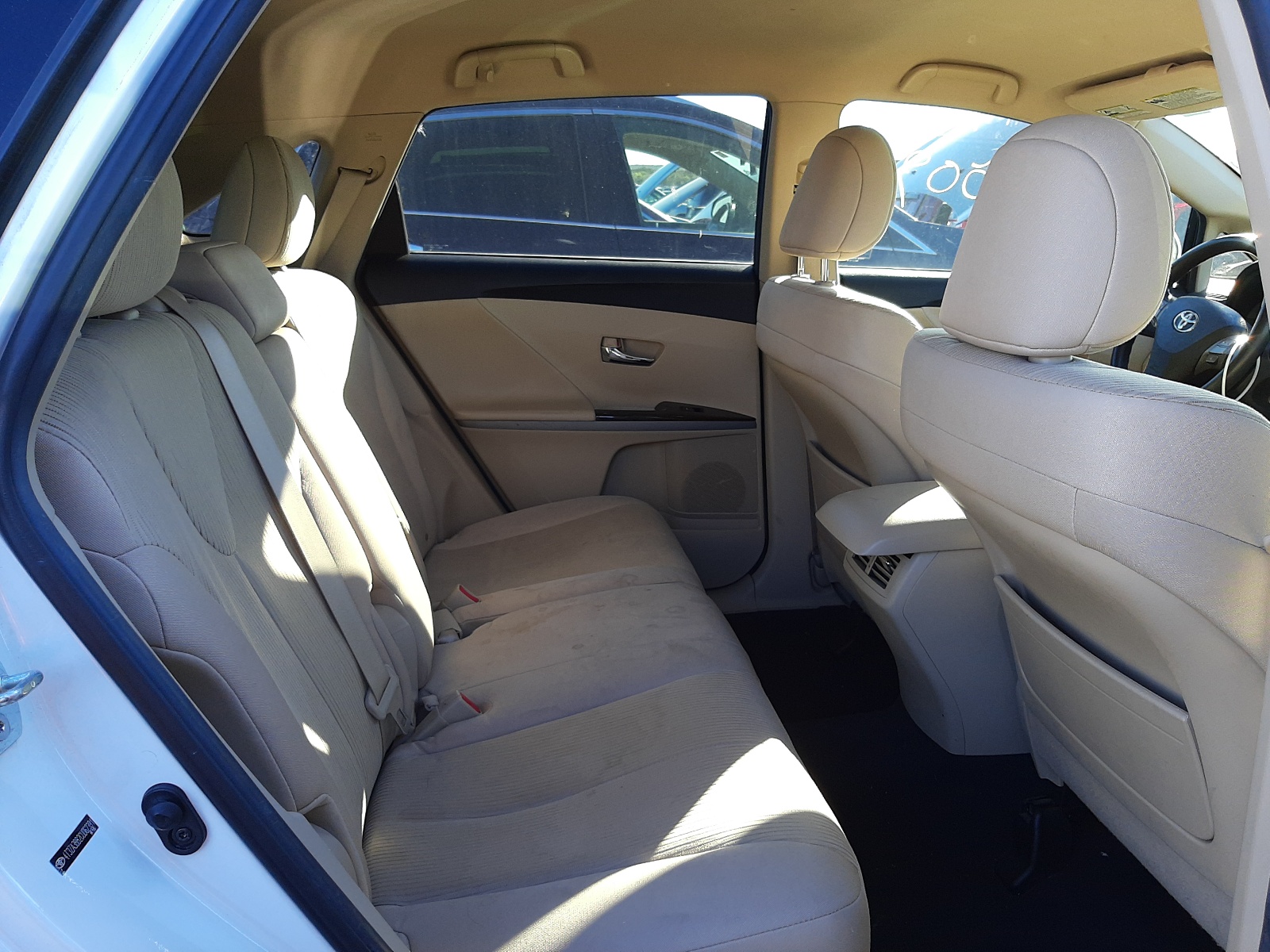 Photo 6 from auction – 2012 TOYOTA VENZA LE with VIN 4T3ZA3BB2CU062391